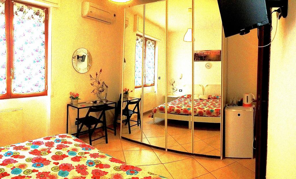 Top Suit Centro - Guest House Бругерио Экстерьер фото